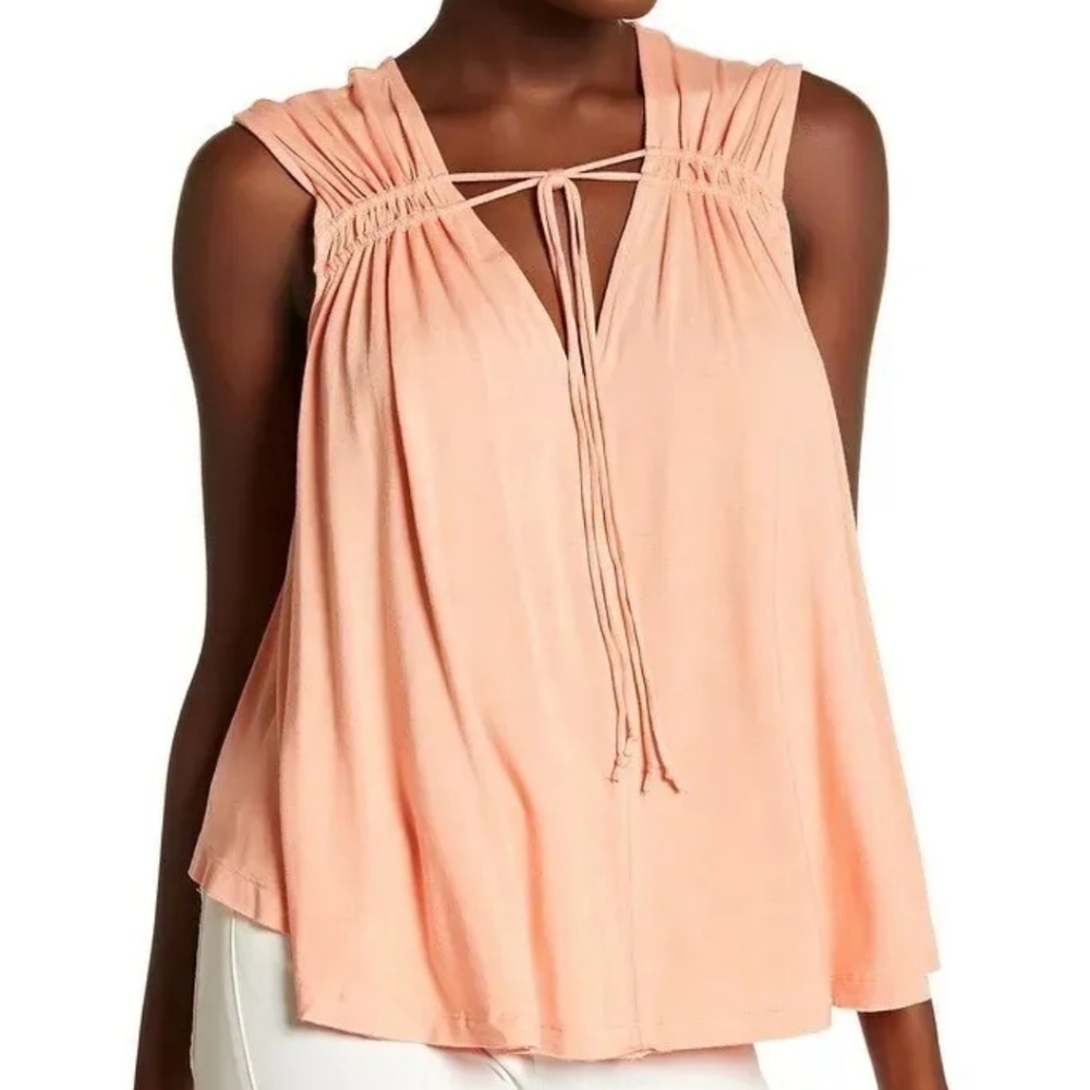 Free people Back In Town peach top size  medium